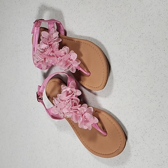 Laura Ashley Pink Flower Cutie T-Strap Sandal Girls Size 1 - Picture 2 of 6